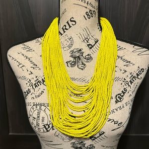 Eye Candy yellow beaded necklace